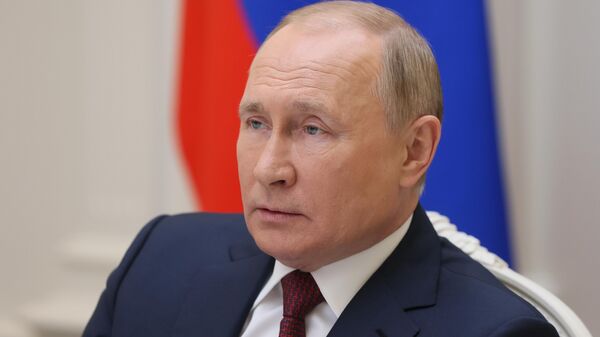 Президент РФ В. Путин принял участие в форуме Россия зовет! - Sputnik Latvija