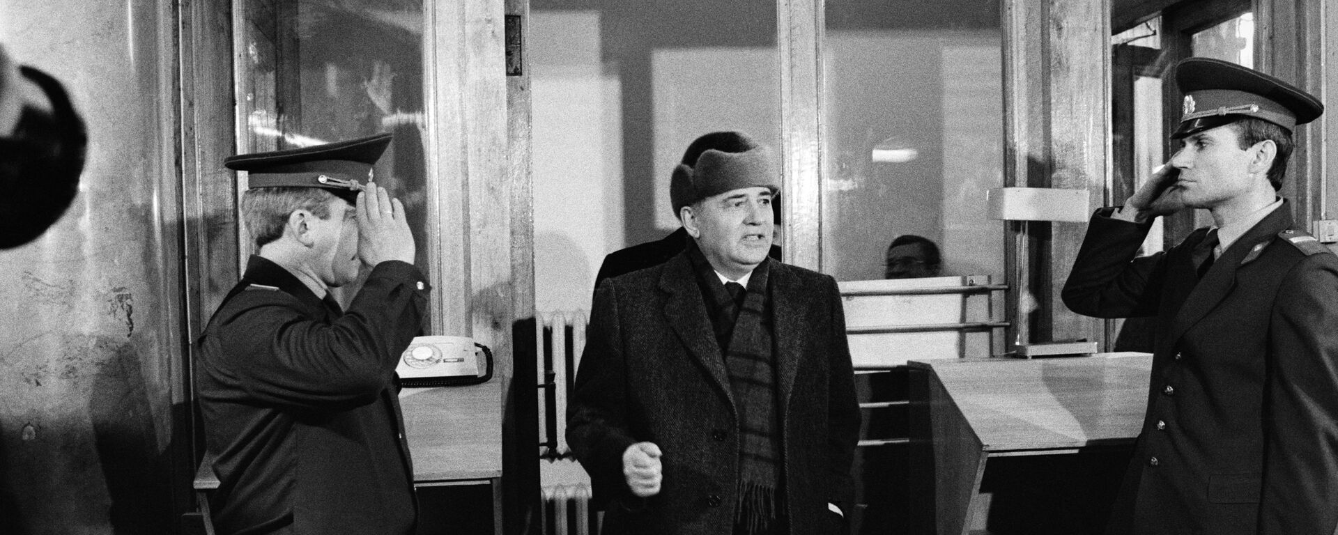Первый день в Горбачев-фонде, после отставки - Sputnik Латвия, 1920, 26.12.2021