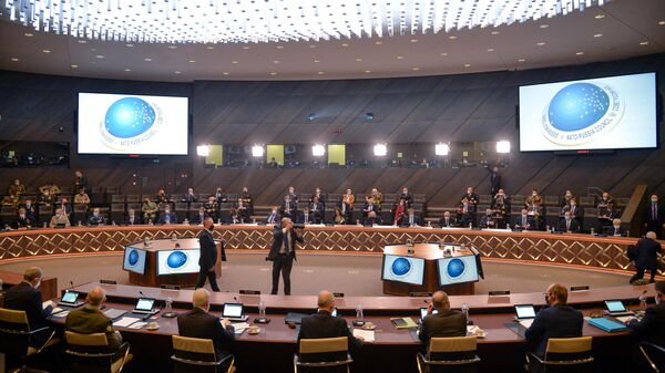 Briselē noslēgusies Krievijas-NATO Padomes sēde - Sputnik Latvija