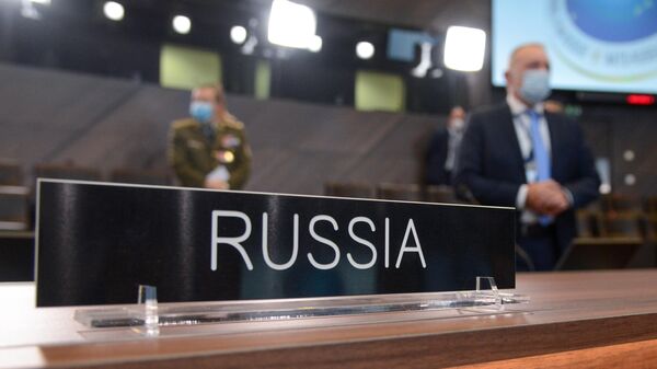 Участники заседания Совета Россия - НАТО в Брюсселе - Sputnik Latvija