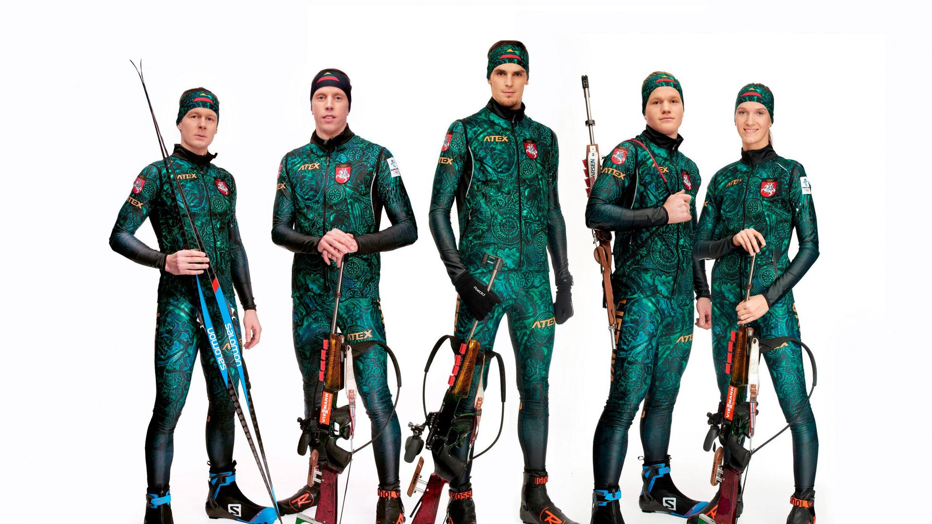 Литовские биатлонисты в форме для Олимпийских игр в Пекине - Sputnik Латвия, 1920, 27.01.2022