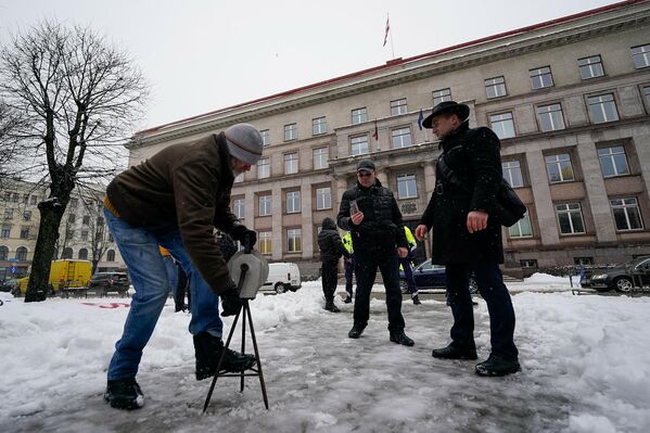Акция протеста у здания кабинета министров в Риге. Акция протеста у здания кабинета министров в Риге. - Sputnik Латвия
