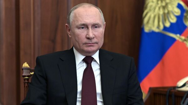 Обращение президента РФ Владимира Путина в связи с ситуацией в Донбассе - Sputnik Латвия