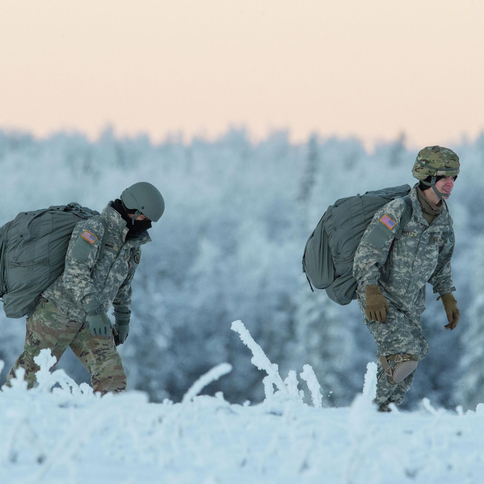 Объяснить боевой. Военные действия зимой. Учения ВВС Финляндии. Зимние военные фото.