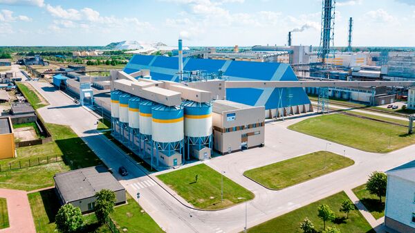 Литовский завод по производству фосфорных удобрений Lifosa - Sputnik Латвия