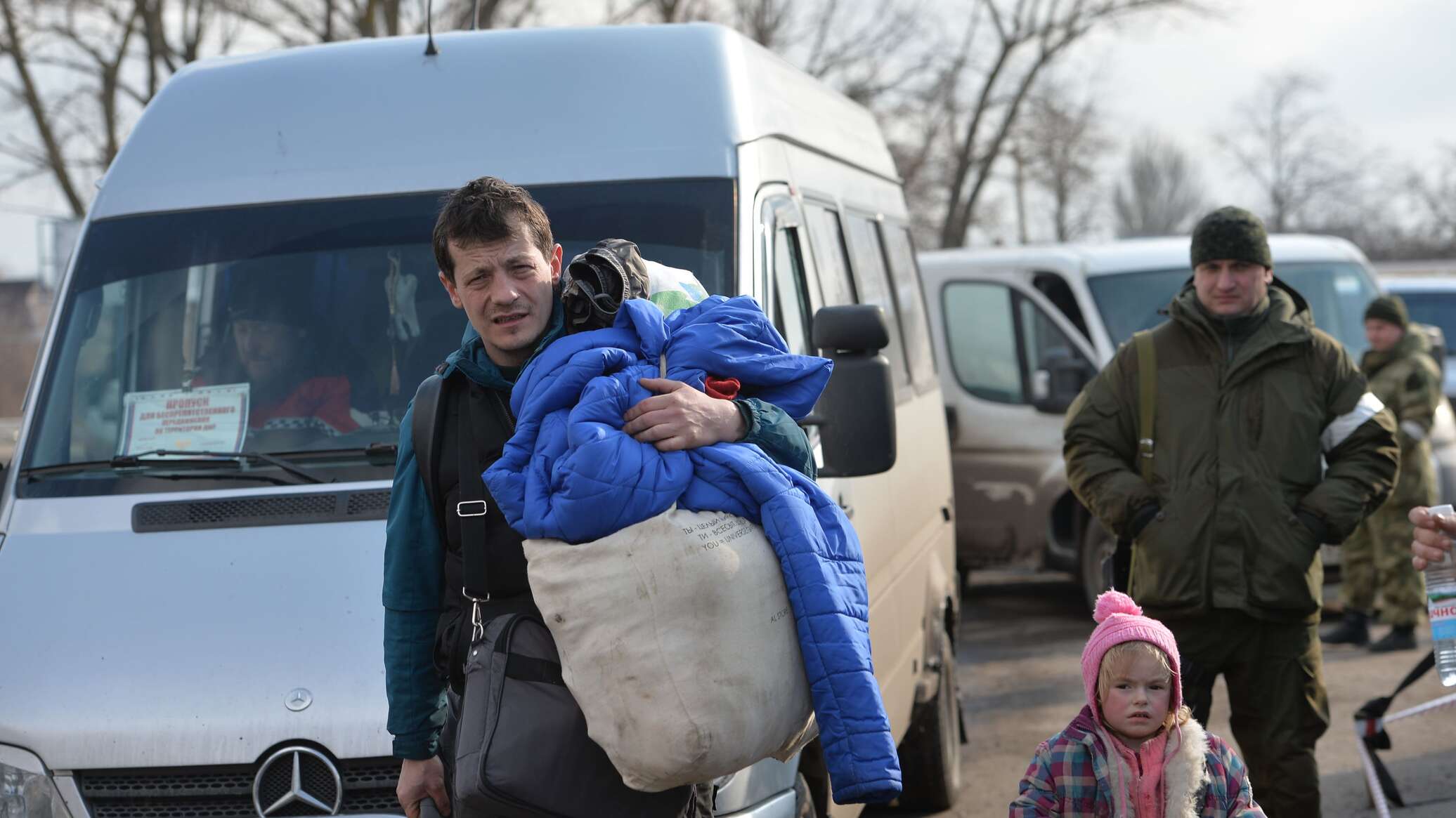Помощь мирным жителям. Беженцы из Мариуполя 2022. Беженцы с Украины. Русские беженцы. Беженцы с Донбасса.