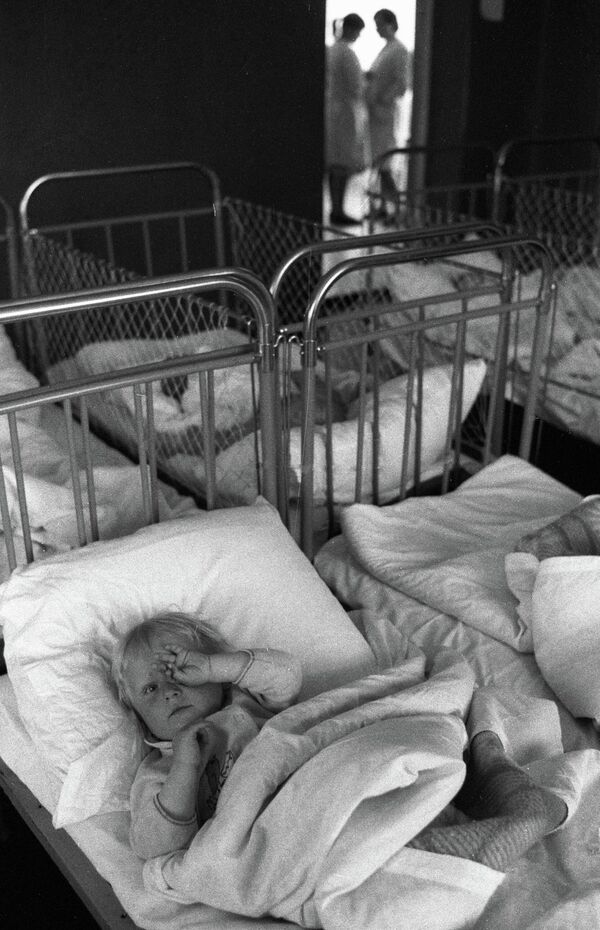 Bērnudārzs Černobiļas bērniem, - pēc avārijas viņi kopā ar vecākiem tika evakuēti uz Kirovo ciemu - Sputnik Latvija
