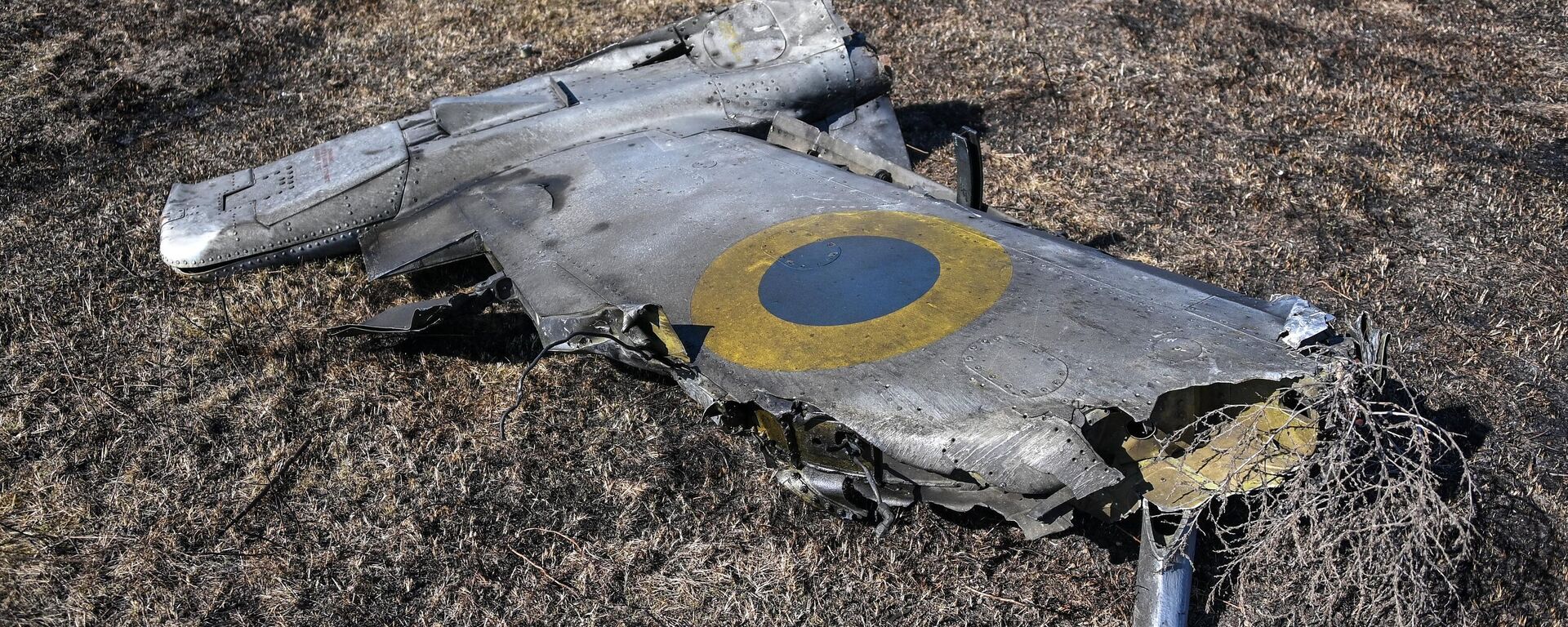 Обломок сбитого украинского штурмовика Су-25 - Sputnik Латвия, 1920, 05.05.2023