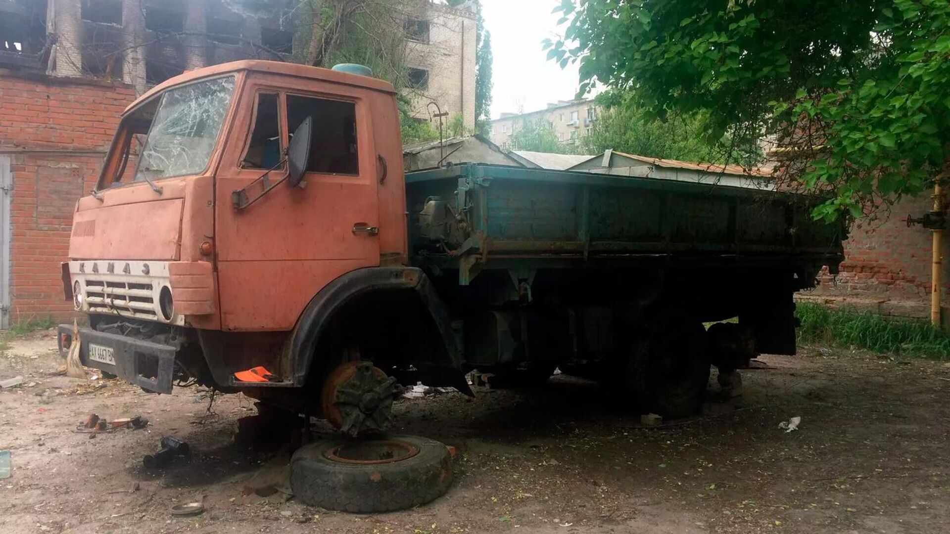 Заминированный камаз Заминированный камаз - Sputnik Latvija, 1920, 02.06.2022
