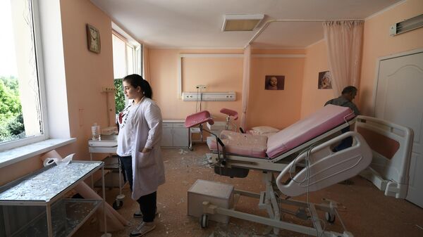 Сообщения об обстреле роддома в Донецке вызвали чрезвычайную обеспокоенность в ООН - Sputnik Латвия