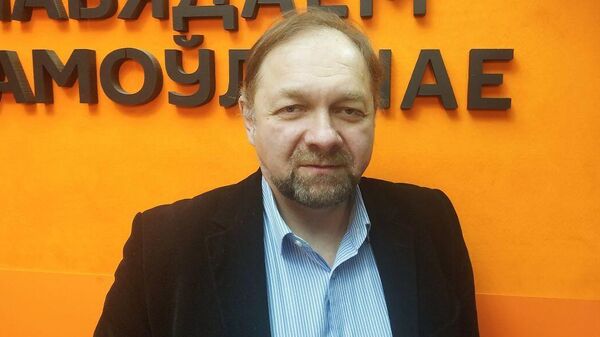 Эксперт объяснил, почему Зеленскому не нужно перемирие с РФ   - Sputnik Латвия
