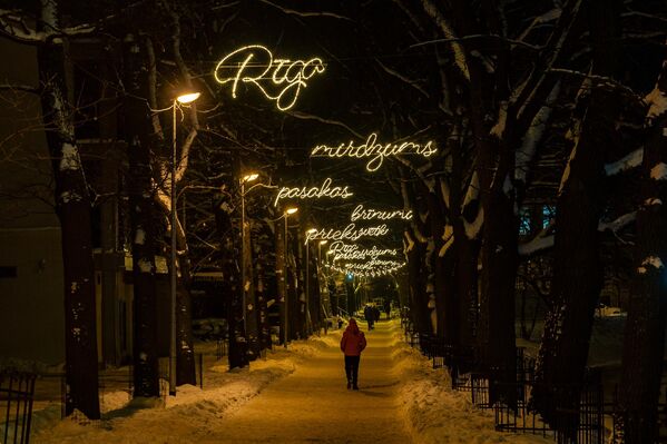 &quot;Тропа рождественских огней&quot; в Риге - Sputnik Латвия