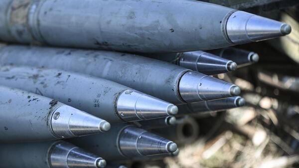 Снаряды для РСЗО Град ВС РФ в зоне спецоперации - Sputnik Латвия