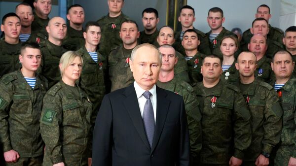 Новогоднее обращение Владимира Путина к гражданам России - Sputnik Латвия