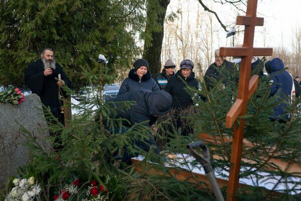 Таисию Ильиничну похоронили 21 января на семейном кладбище в Лиелварде в присутствии узкого круга родных. Таисию Ильиничну похоронили 21 января на семейном кладбище в Лиелварде в присутствии узкого круга родных. - Sputnik Латвия
