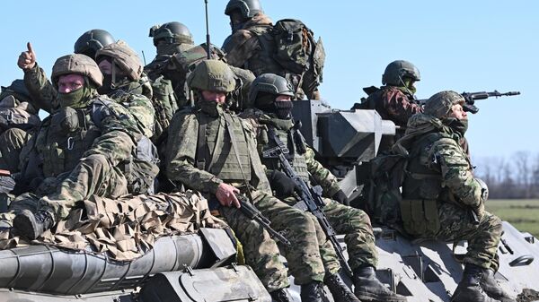 Работа морской пехоты ВС РФ в зоне спецоперации - Sputnik Латвия