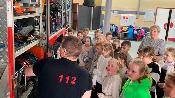 Государственной пожарно-спасательной службе крайне необходимы новые сотрудники. - Sputnik Латвия
