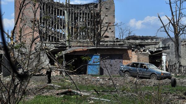 Разрушенные здания в Артемовске - Sputnik Латвия