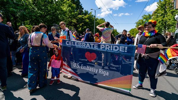 Гей-парад в Риге - финальный аккорд Рижского прайда - Sputnik Латвия