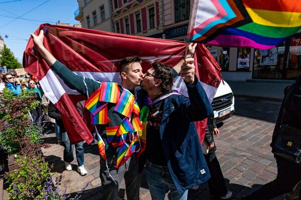Гей-парад в Риге - финальный аккорд Рижского прайда. Гей-парад в Риге - финальный аккорд Рижского прайда. - Sputnik Латвия