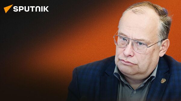 Политолог объяснил, чем угрожает соседям аннексия Западной Украины Польшей - Sputnik Латвия