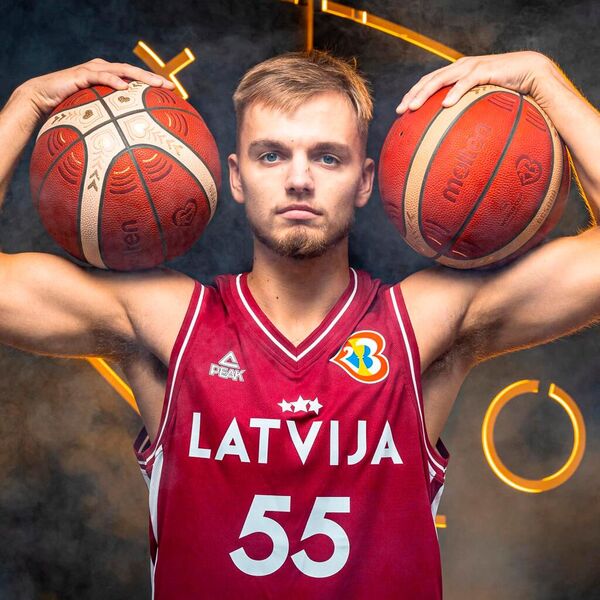 Игрок сборной Латвии по баскетболу Артурс Жагарс - Sputnik Латвия