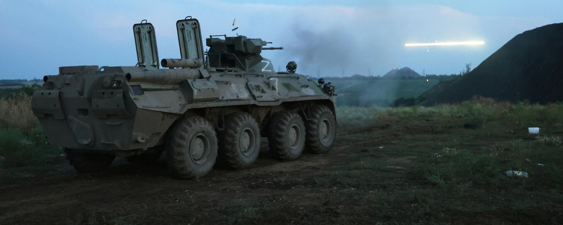 БТР-82А добровольческого подразделения ВС РФ в зоне спецоперации - Sputnik Латвия, 1920, 28.08.2023