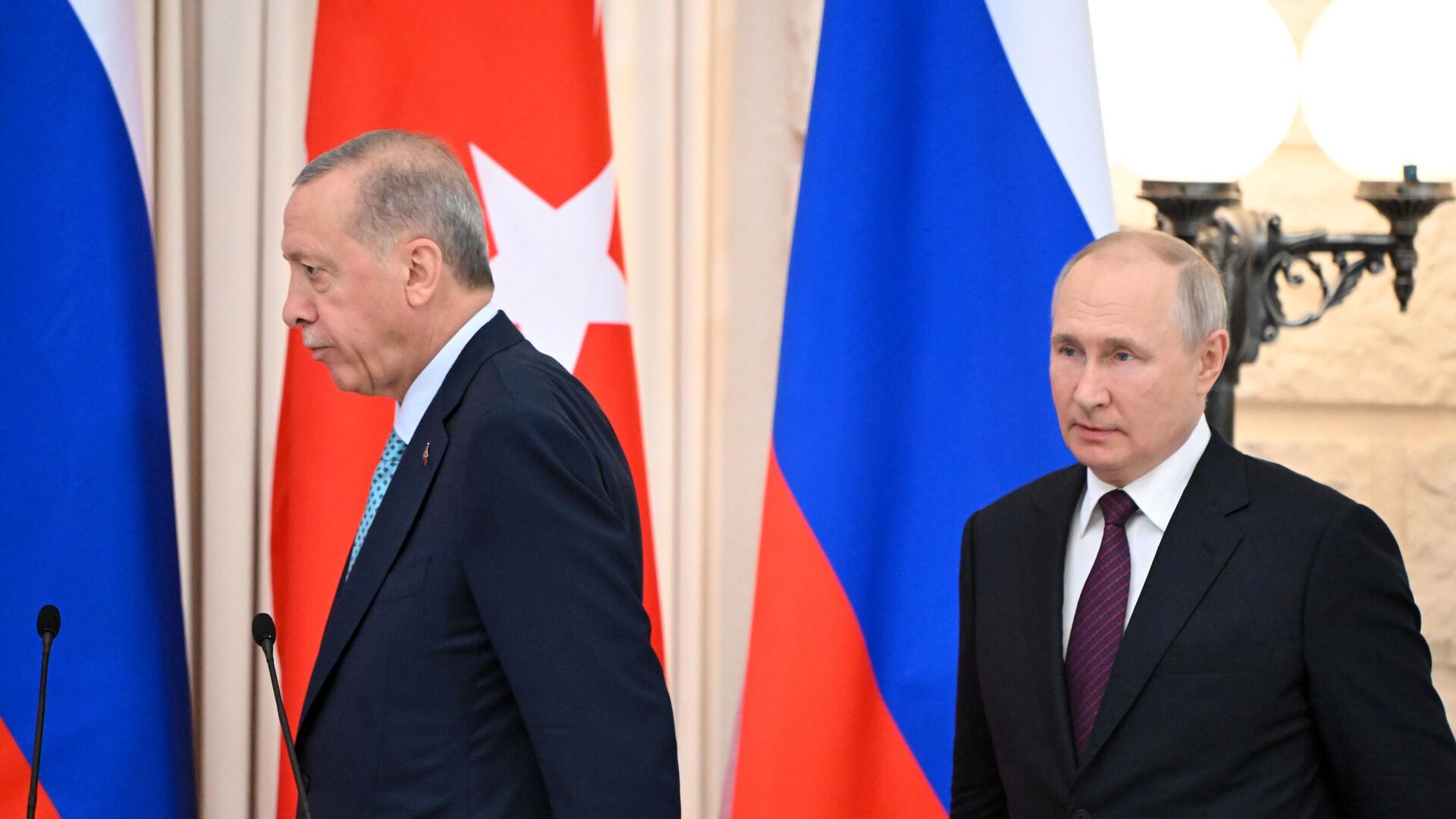 Президент РФ В. Путин провел переговоры с президентом Турции Р. Т. Эрдоганом - Sputnik Латвия, 1920, 08.09.2023