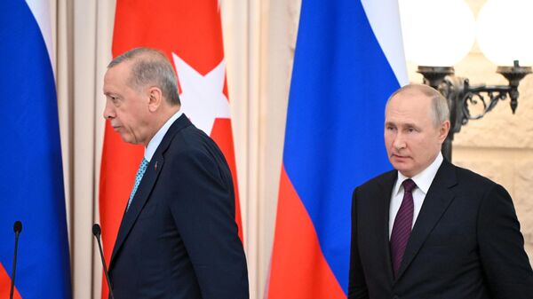 Президент РФ В. Путин провел переговоры с президентом Турции Р. Т. Эрдоганом - Sputnik Латвия