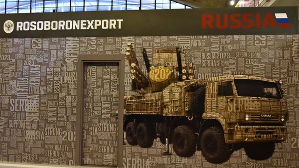 Стенд Рособоронэкспорта на выставке вооружений и военной техники Партнер-2023 в Белграде - Sputnik Латвия
