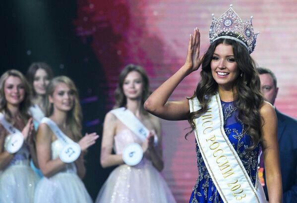 Мисс Россия - 2023 Маргарита Голубева (Санкт-Петербург) на церемонии награждения финалисток конкурса  - Sputnik Латвия