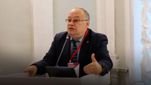 Профессор Николай Межевич о русофобии в Прибалтике  - Sputnik Латвия