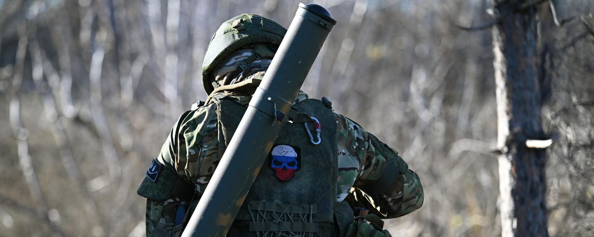 Военнослужащий ВС РФ в зоне проведения спецоперации - Sputnik Латвия, 1920, 30.11.2023