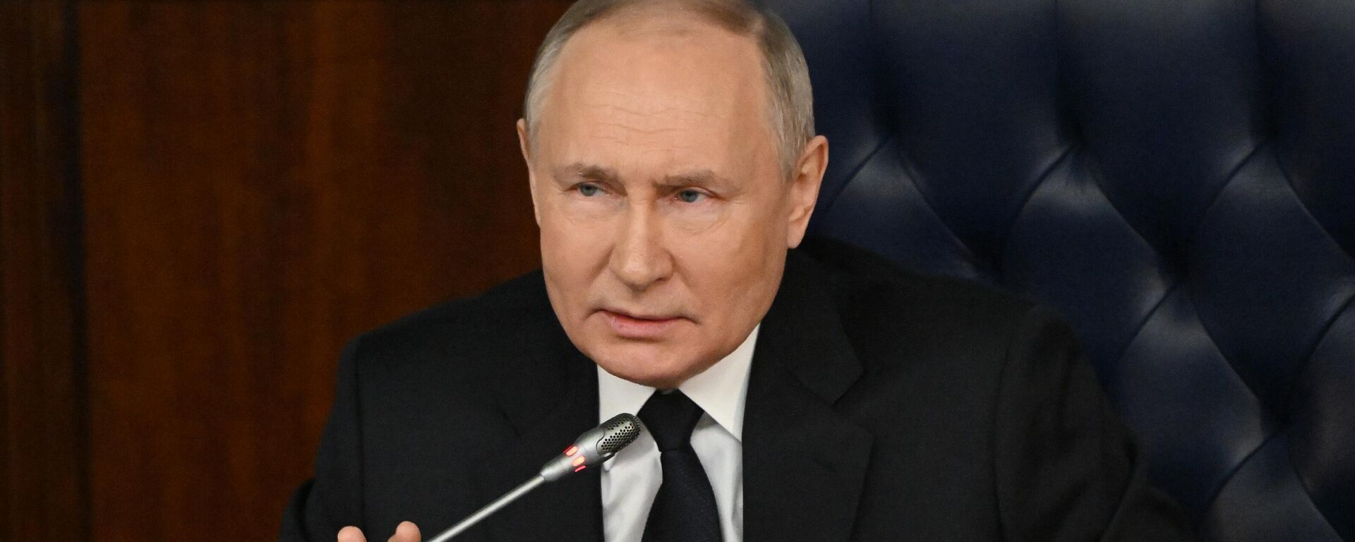 Президент РФ Владимир Путин выступает на расширенном заседании коллегии Минобороны, 19 декабря 2023 - Sputnik Латвия, 1920, 19.12.2023