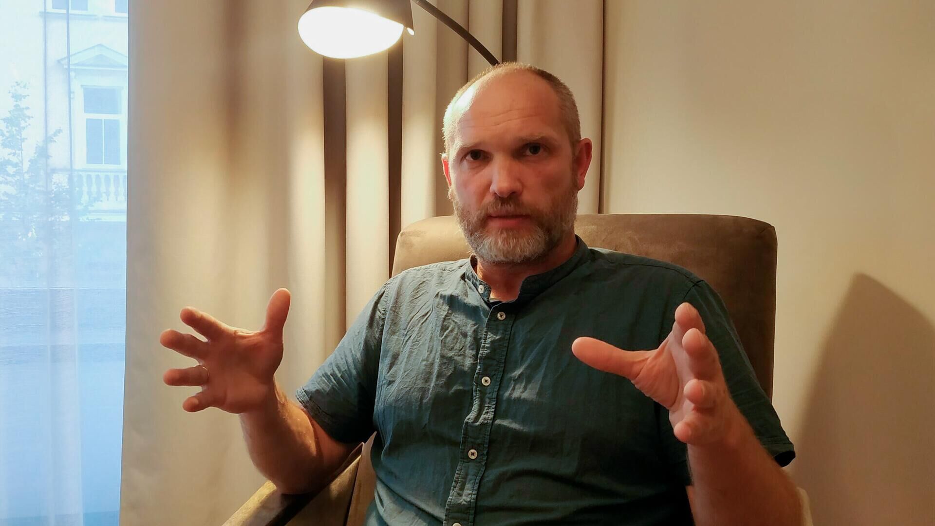 Литовский активист-оппозиционер Лауринас Рагельскис Литовский активист-оппозиционер Лауринас Рагельскис - Sputnik Латвия, 1920, 22.12.2023