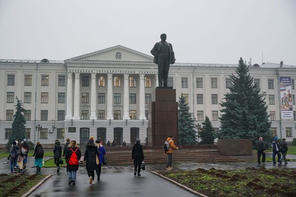 Не отверженные: на пути к Пыталову - кусочку земли, от которого Латвия отказалась Не отверженные: на пути к Пыталову - кусочку земли, от которого Латвия отказалась - Sputnik Латвия
