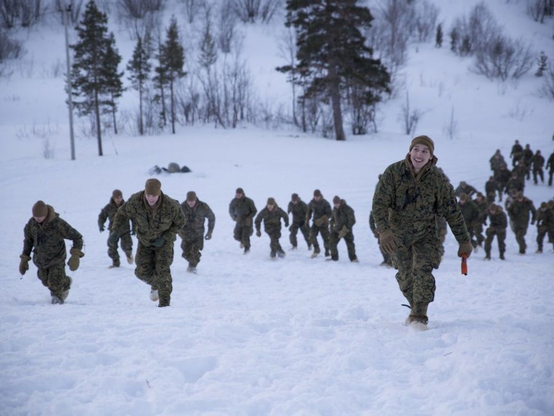 Армия зимой. Солдат зимой. Русские военные зимой. Военные учения зимой. Индекс армейская