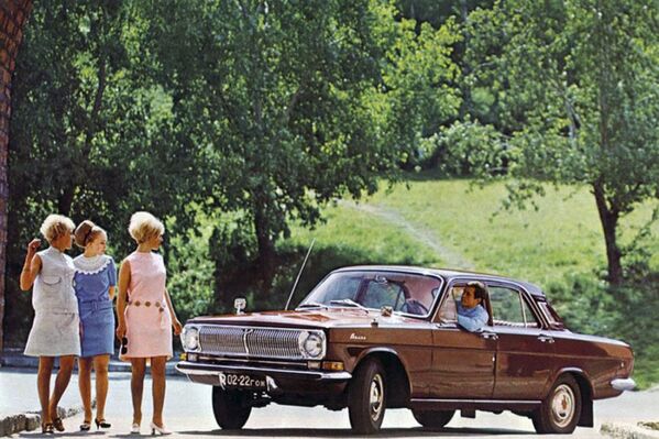 Реклама советского автомобиля ГАЗ-24 Волга - Sputnik Латвия