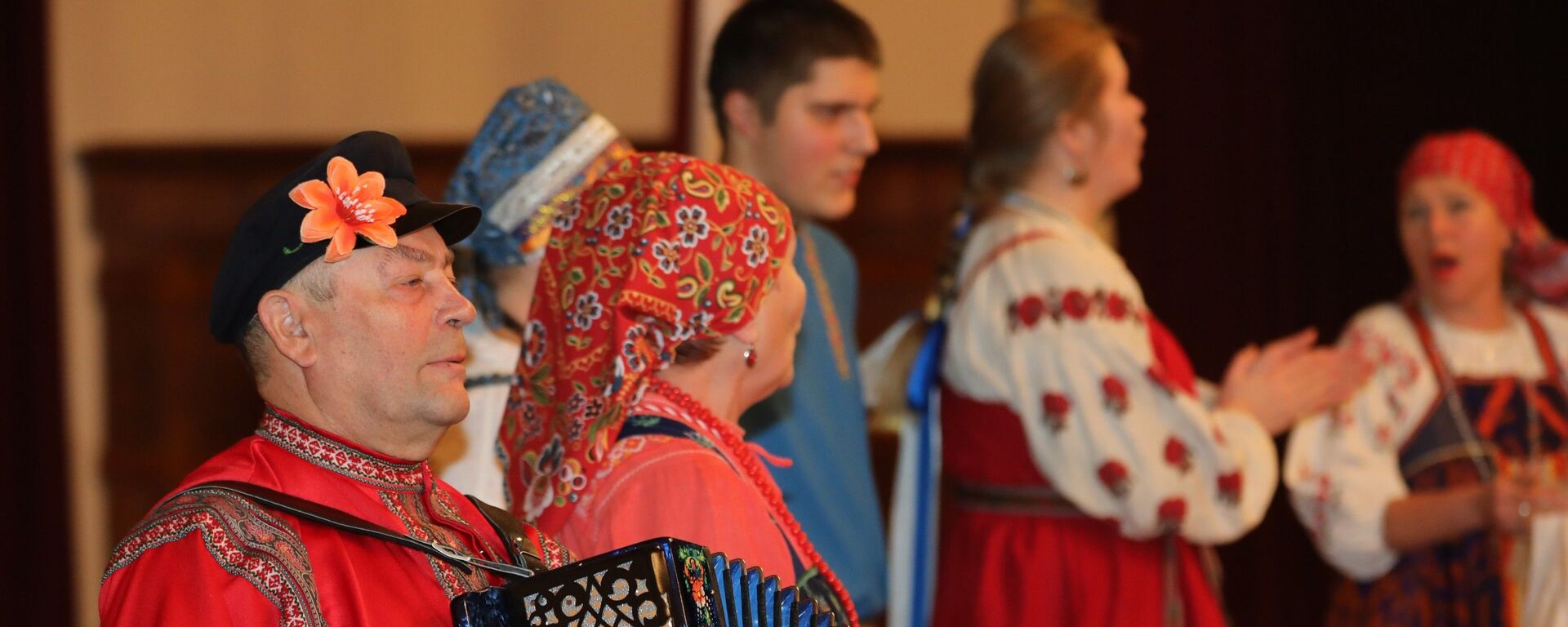 Латвийский форум национальных меньшинств в 2018 году, русская кухня и русские песни - Sputnik Латвия, 1920, 17.02.2019