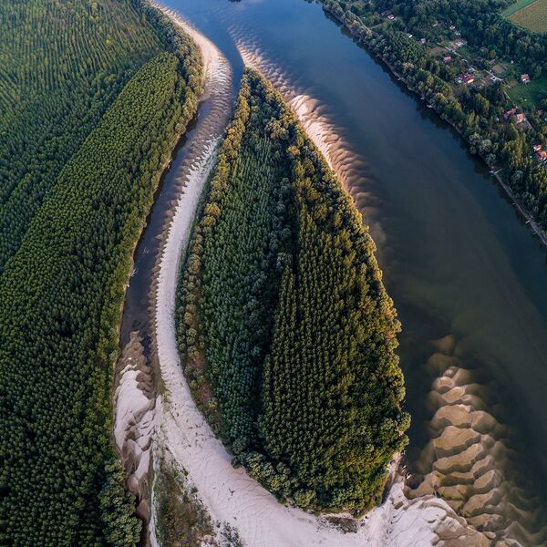 Вид на обмельчавшую реку Дунай - Sputnik Латвия