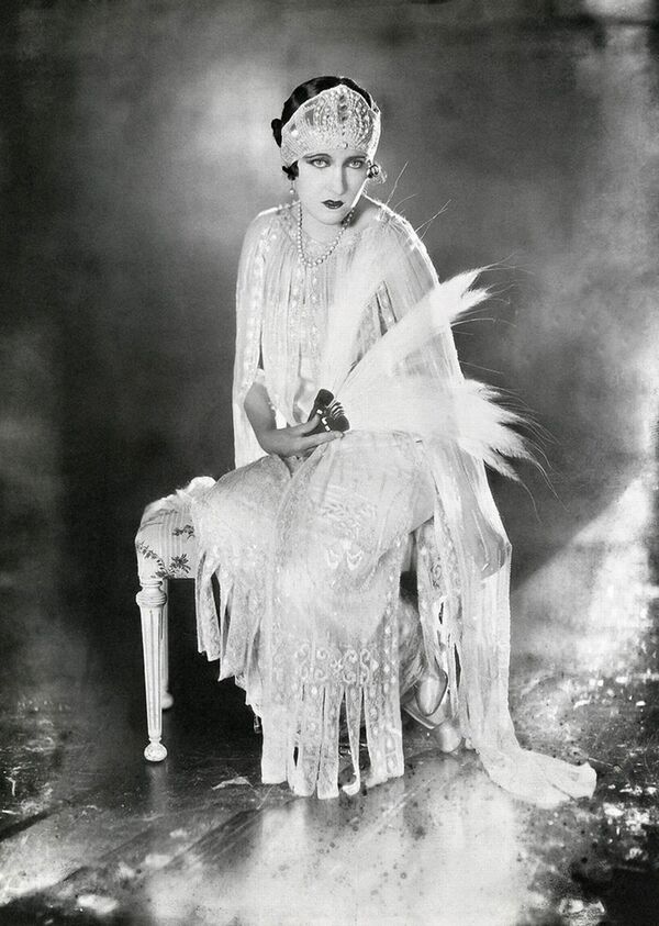 Американская актриса немого кино Глория Свенсон, 1921 год - Sputnik Латвия