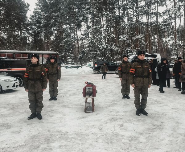 Останки погибшего в Латвии красноармейца захоронили в Казани Останки погибшего в Латвии красноармейца захоронили в Казани - Sputnik Латвия
