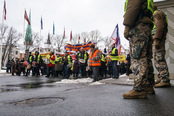 Акция протеста в Риге против социального и национального неравенства в Латвии. 12 января 2019 г. Акция протеста в Риге против социального и национального неравенства в Латвии. 12 января 2019 г. - Sputnik Латвия