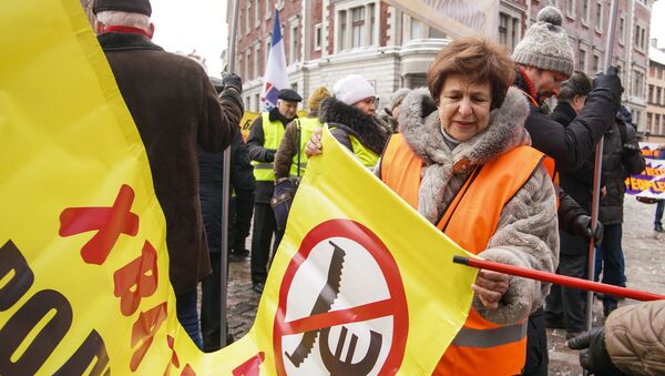 Татьяна Жданок на акции протеста в Риге против социального и национального неравенства в Латвии. 12 января 2019 г. - Sputnik Latvija