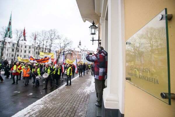 Protesta akcija Rīgā pret sociālo un nacionālo nevienlīdzību Latvijā. 2019. gada 12. janvāris. - Sputnik Latvija