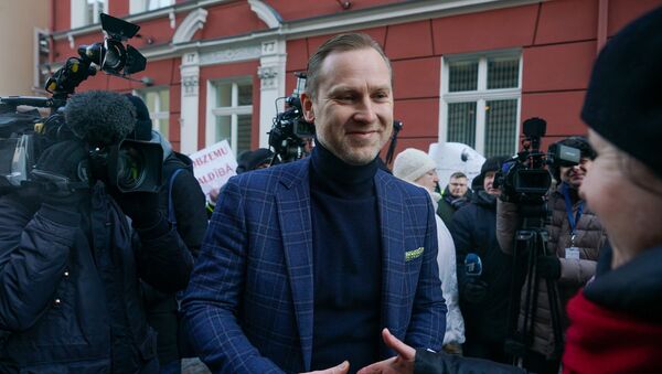 Акция протеста у здания Сейма с требованием провести внеочередные парламентские выборы - Sputnik Латвия