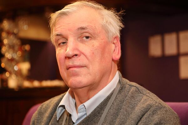 Всходит страшный урожай: людей сталкивают лбами, пока Латвия идет ко дну Всходит страшный урожай: людей сталкивают лбами, пока Латвия идет ко дну - Sputnik Латвия