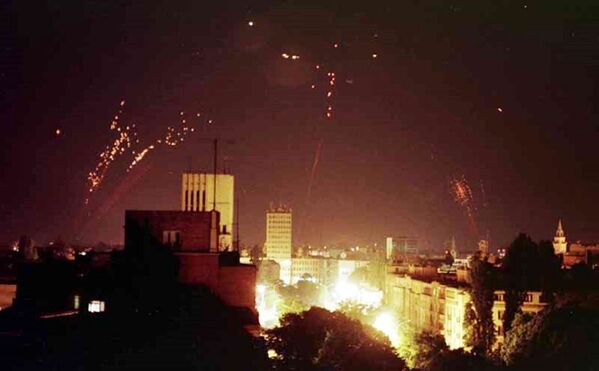 Удары ПВО по бомбардировщикам НАТО - Sputnik Латвия