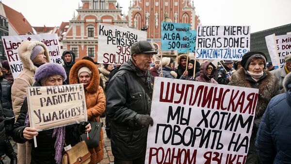 Митинг на Ратушной площади в поддержку честных выборов и прав рижан самостоятельно выбирать мэра города - Sputnik Latvija