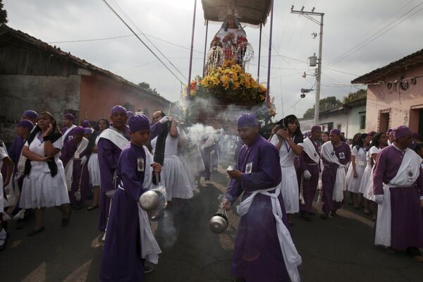 Празднование Святой недели в Исалько, Сальвадор - Sputnik Latvija